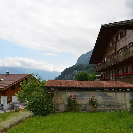Haus *